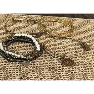 Alex‎ And Ani & 2 Others Lot Of 4  Bracelets